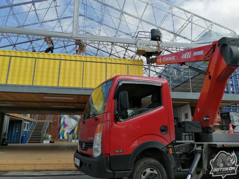 Для чого потрібен автогідропідйомник та які функції він виконує?