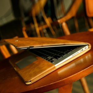 Які бувають чохли для MacBook Pro 13″ M1/M2 (2016-2022)?